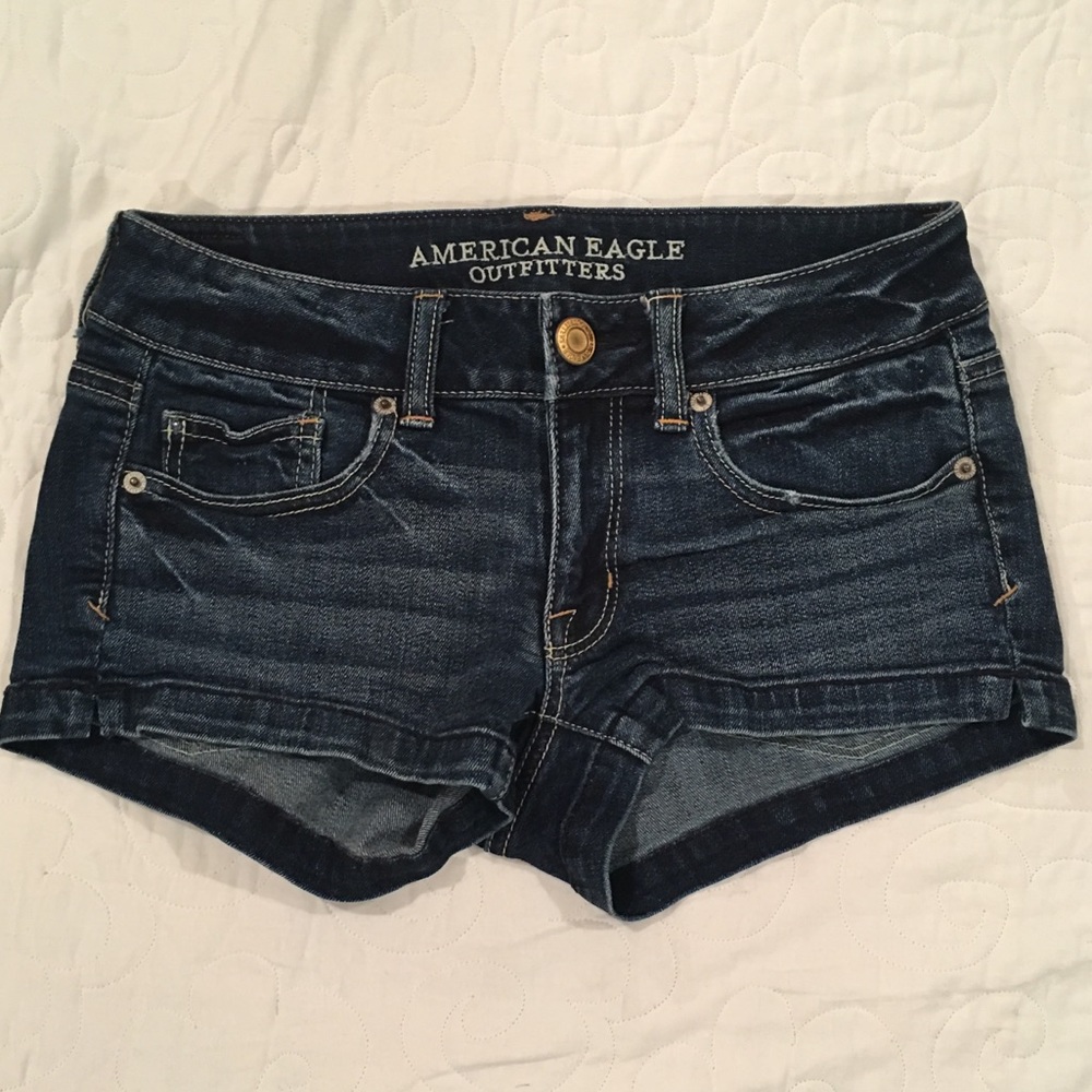 American Eagle size 2 short shorts, dark wash